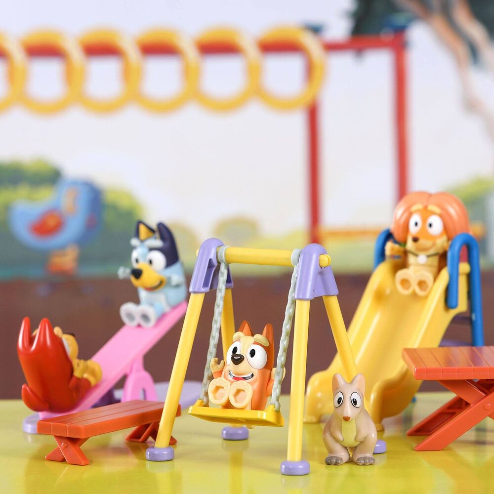 Bluey Games playset + figures