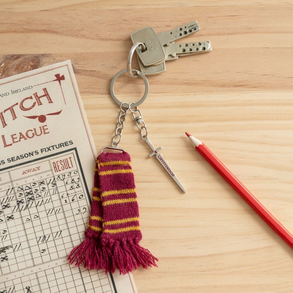 Harry Potter Griffindor scarf keychain