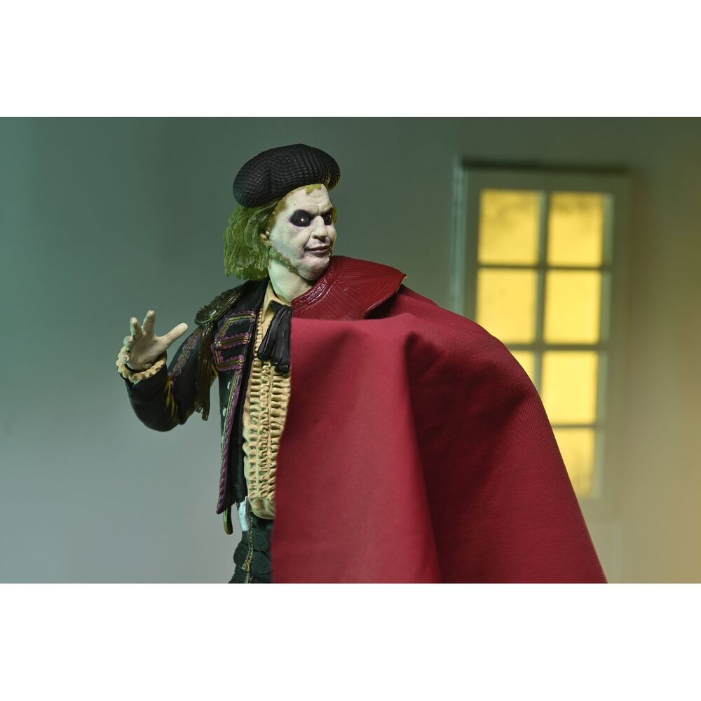 Beetlejuice 2 Matador Beetlejuice & Sandworm Ultimate figures