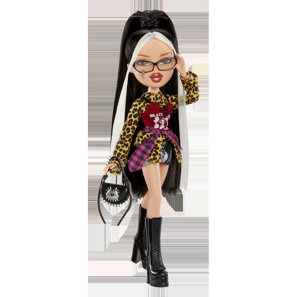 Bratz Stylin Jade doll + t-shirt