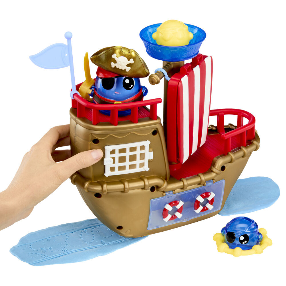 DohKins Pirate Ship set