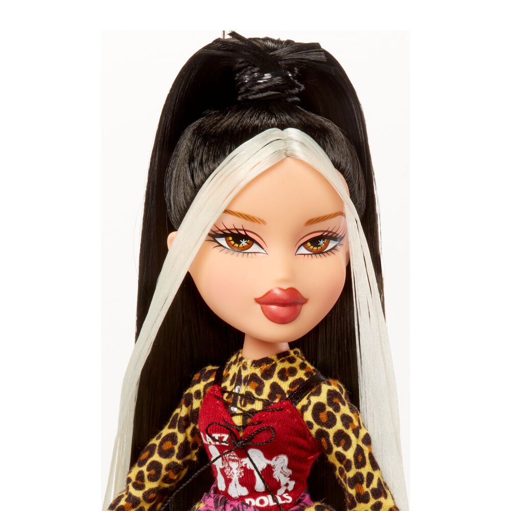 Bratz Stylin Jade doll + t-shirt