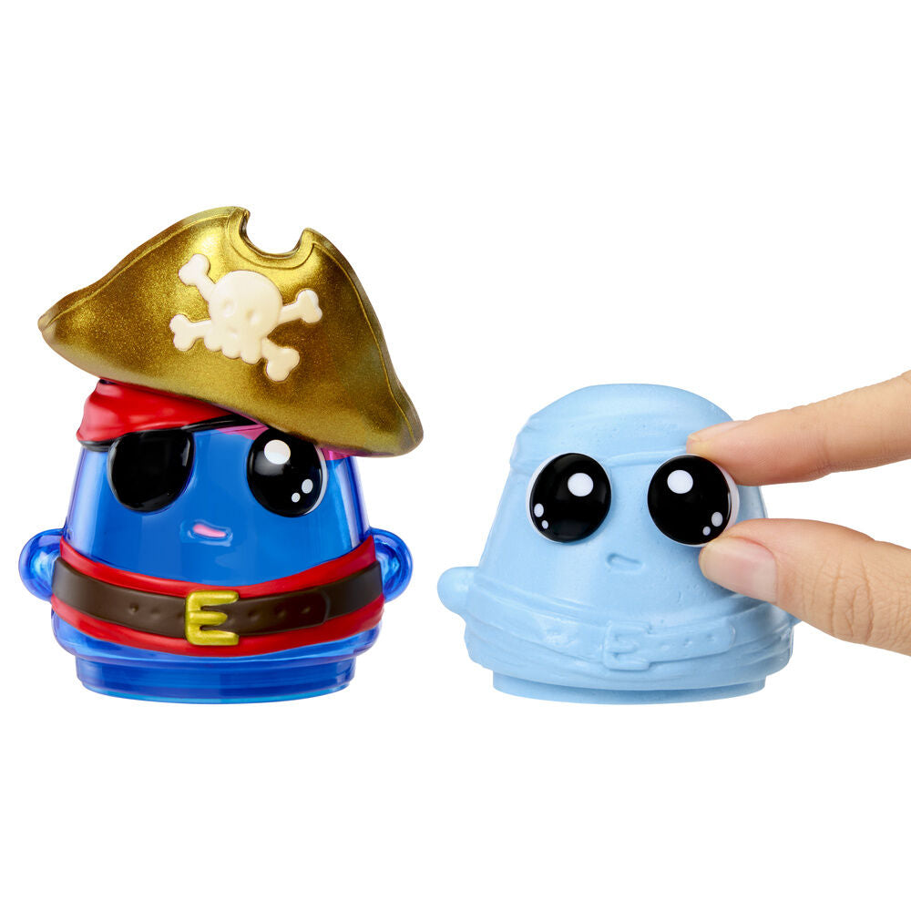 DohKins Pirate Ship set