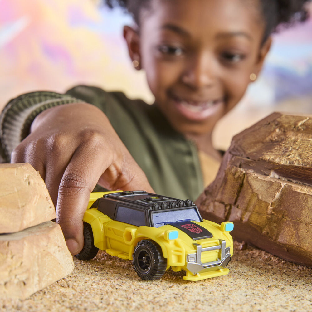 Transformers Cyberworld Bumblebee figure 10cm