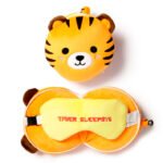 Relaxeazzz Adoramals Tiger travel pillow eye mask